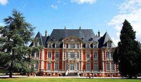 法国十大名校 法国诺欧商学院排名高吗？